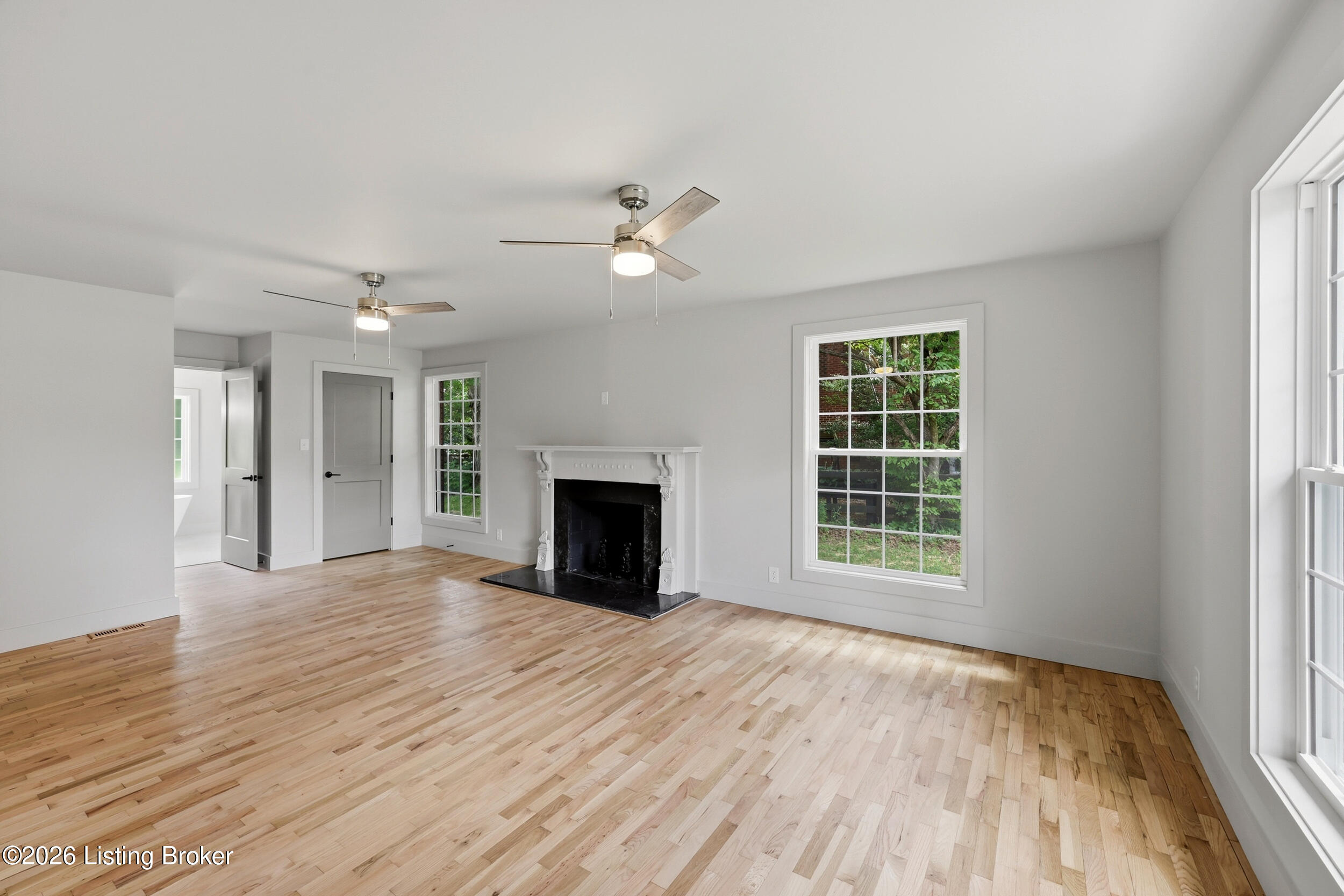315 Pin Oak Dr Property Photo 6