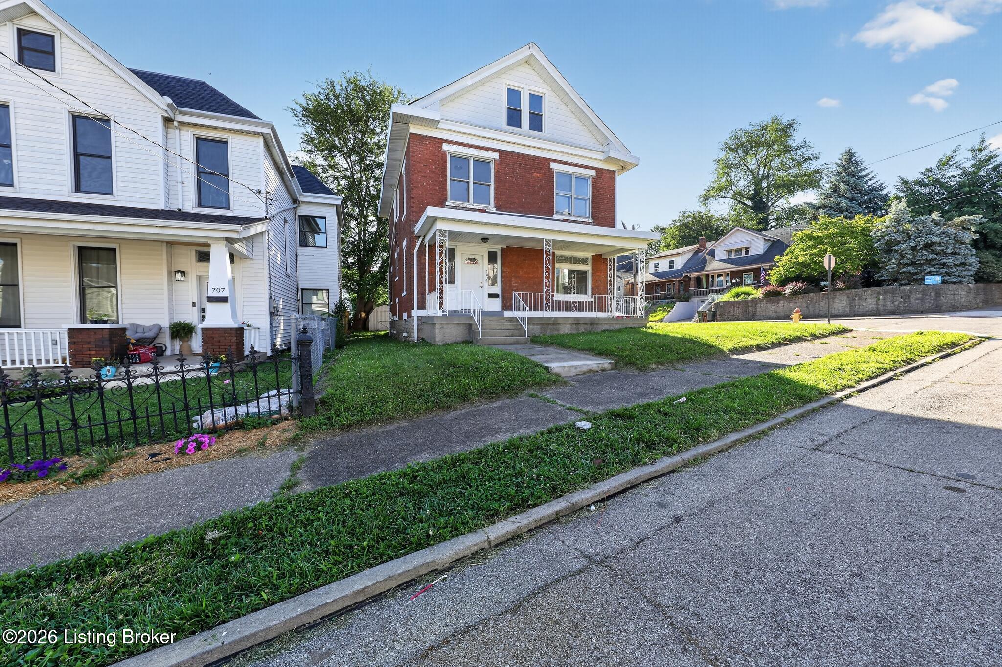 709 Ervin Terrace