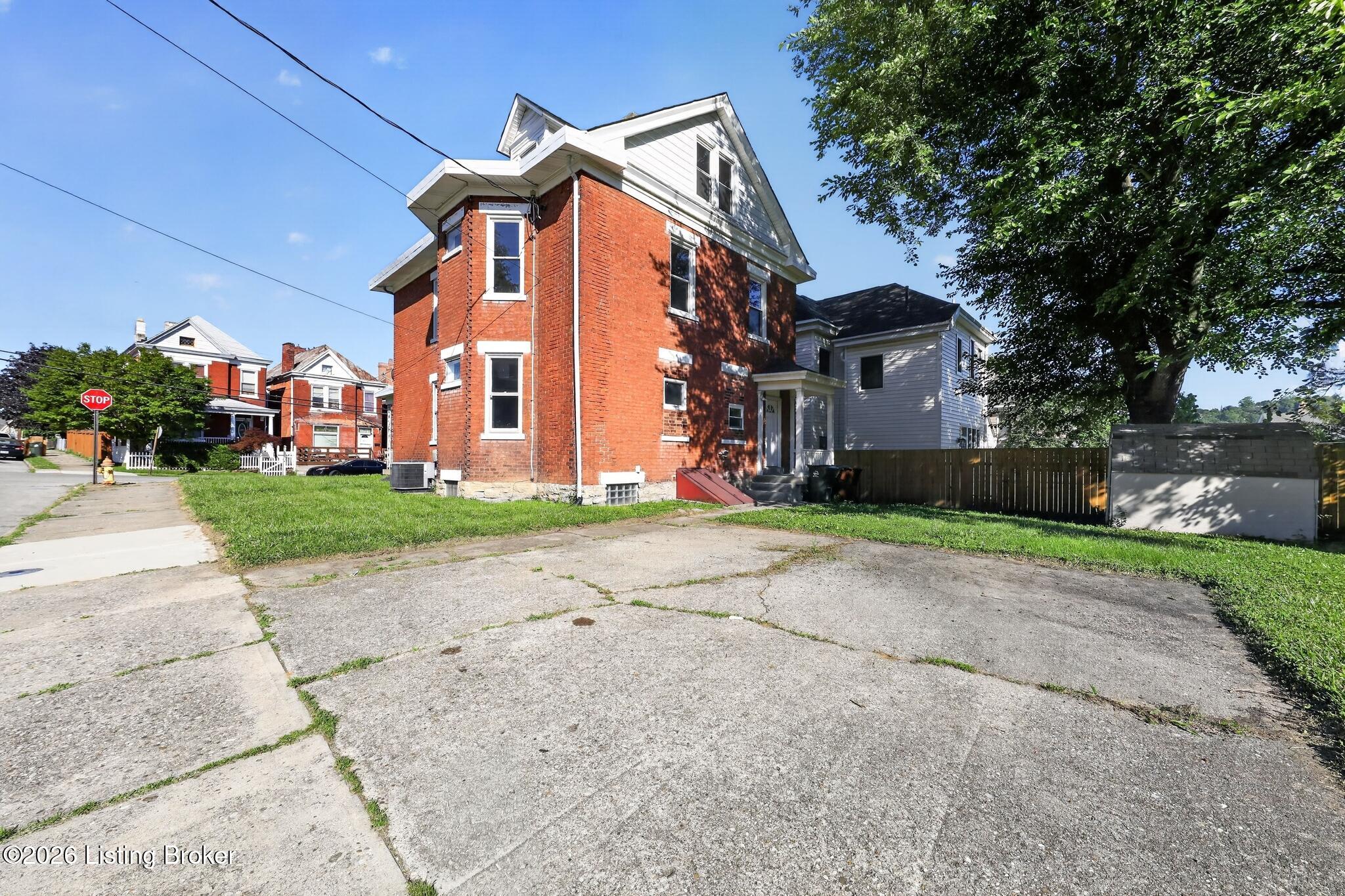709 Ervin Terrace Property Photo 19