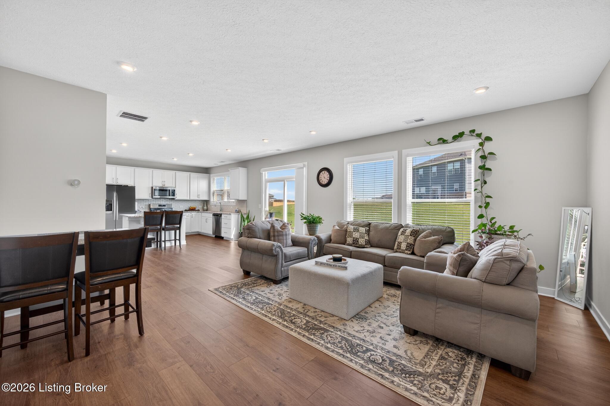 10080 Creamery Ln Property Photo 7