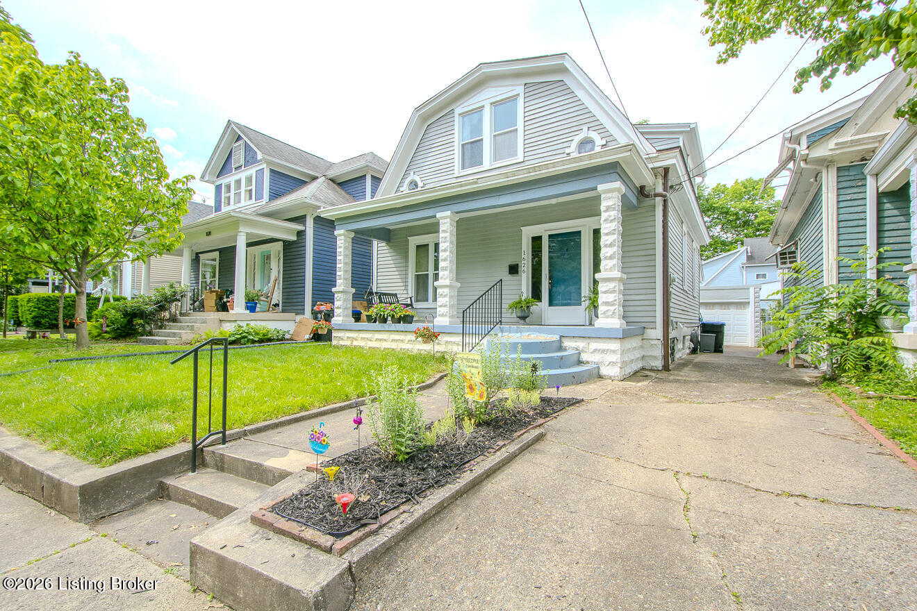 1626 Fernwood Ave Property Photo 4