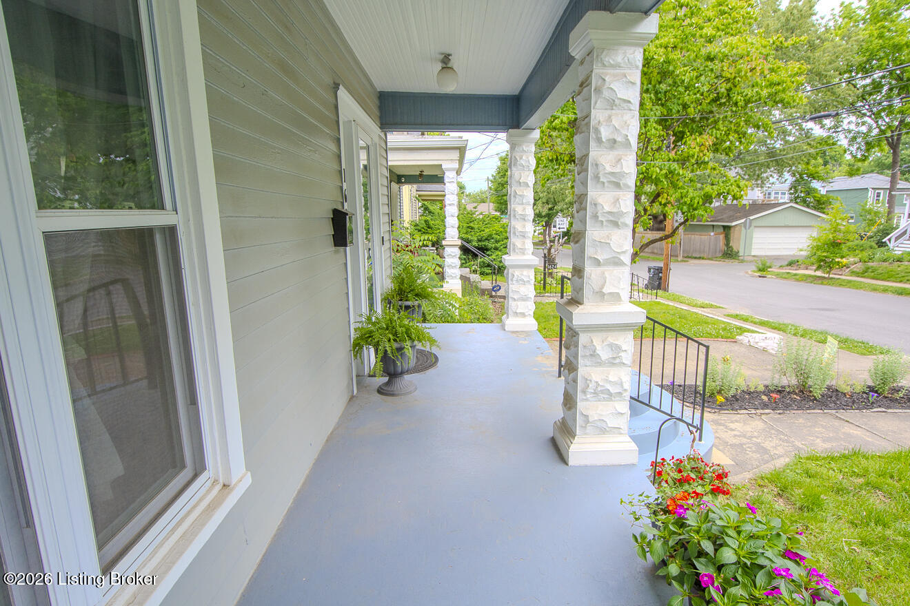 1626 Fernwood Ave Property Photo 6