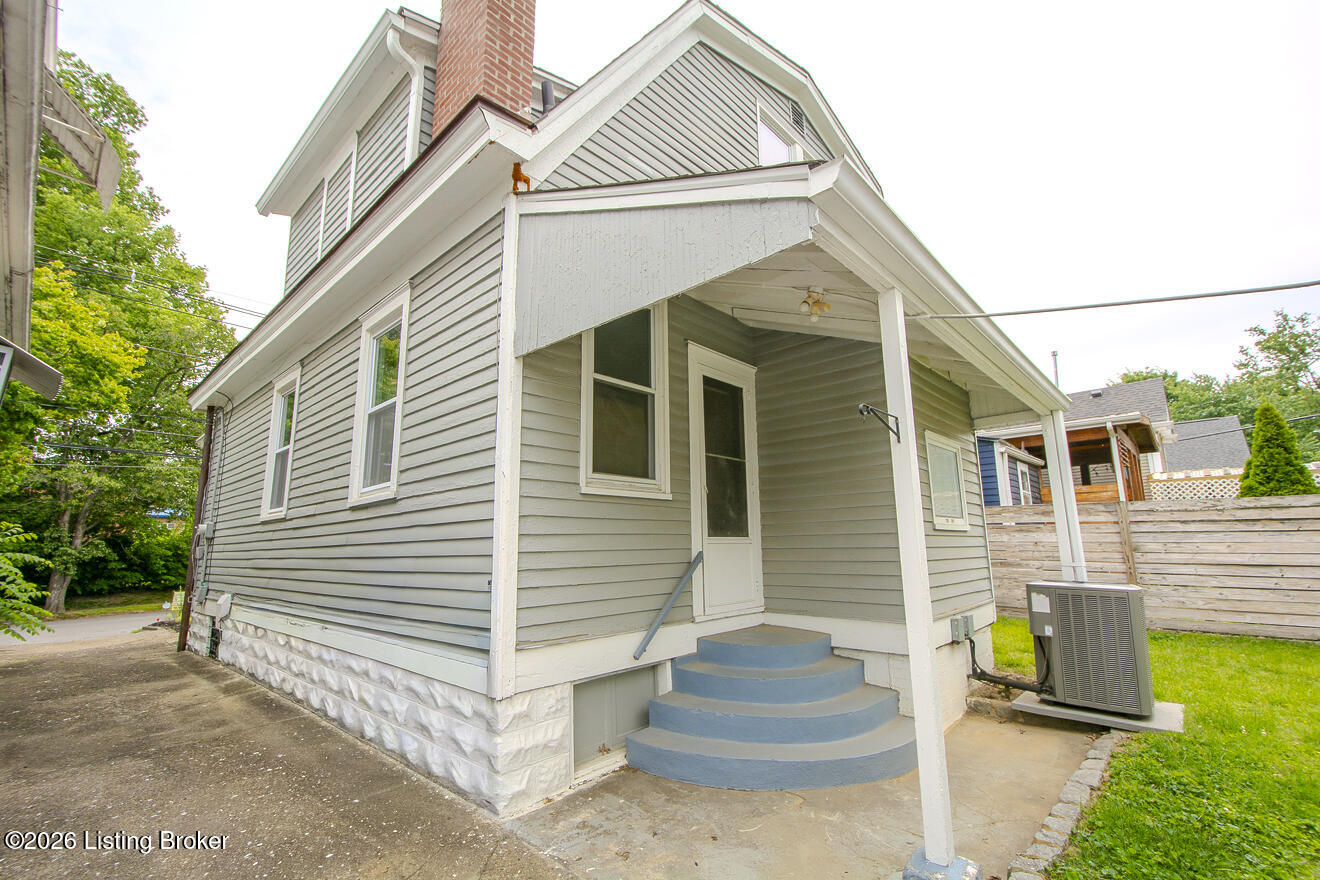 1626 Fernwood Ave Property Photo 40