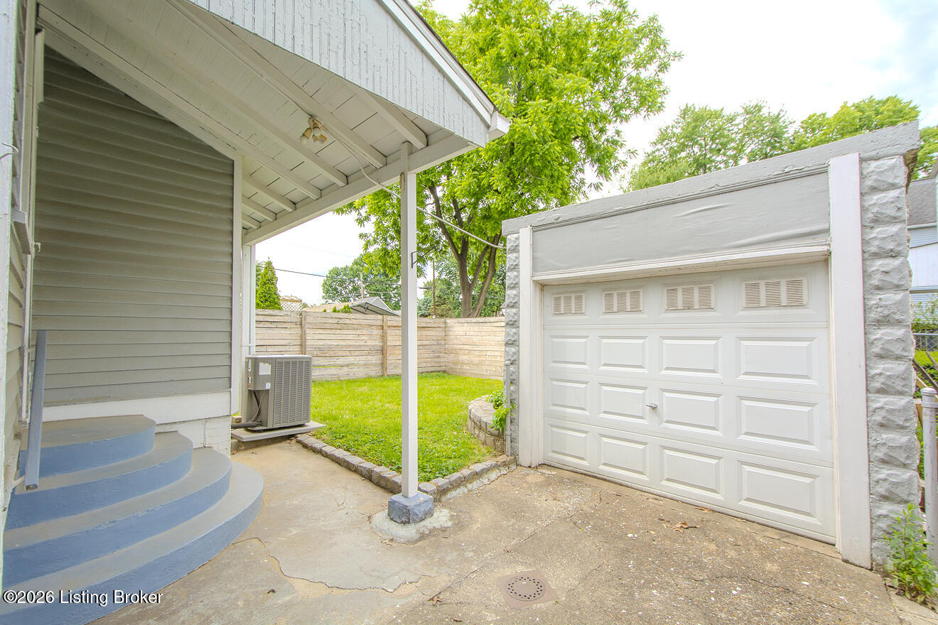 1626 Fernwood Ave Property Photo 44