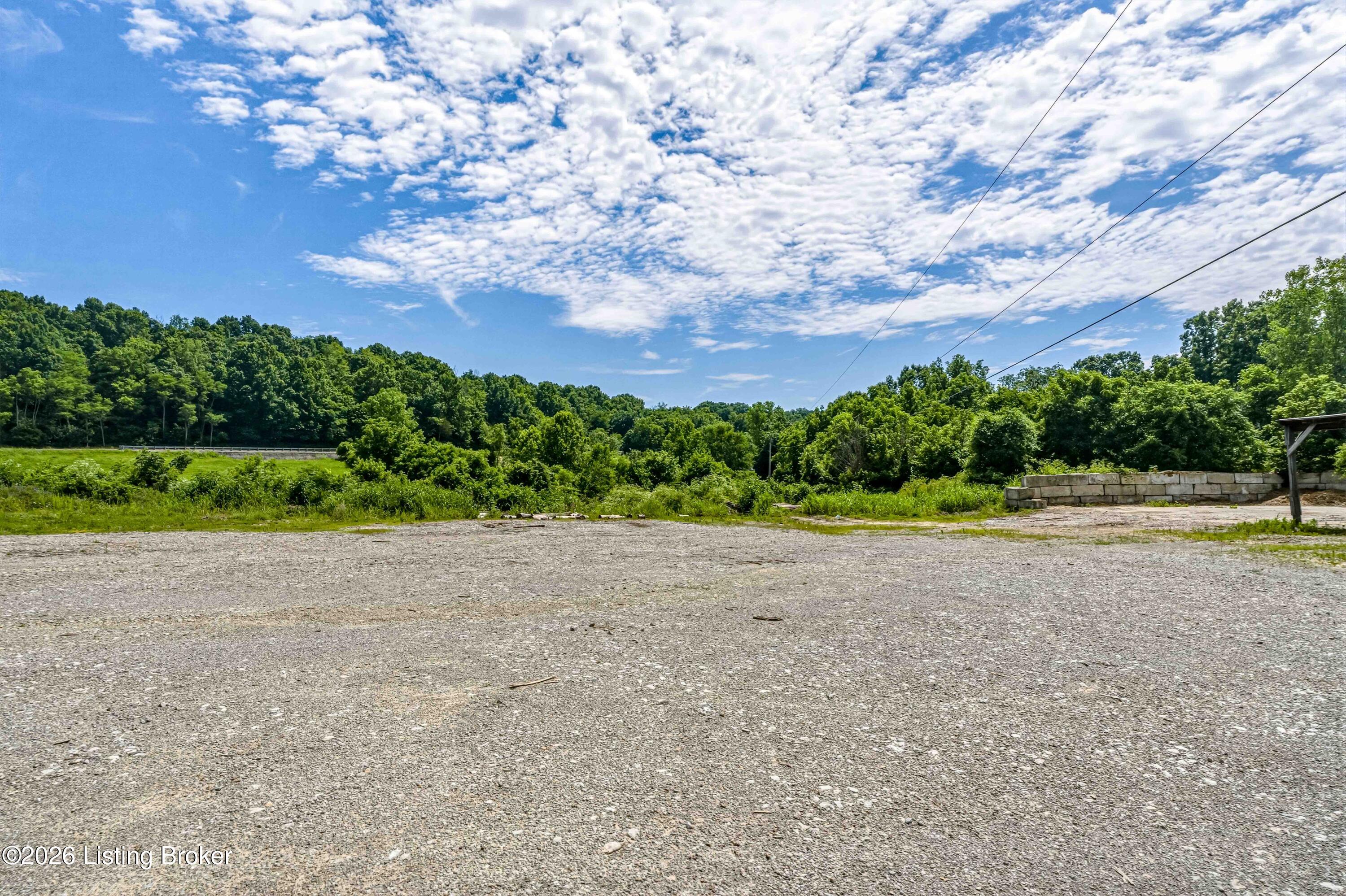 3085 W River Rd Property Photo 25