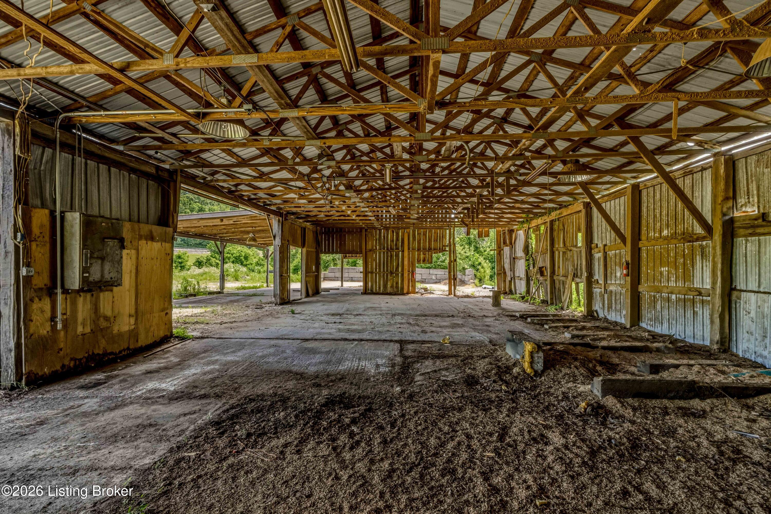 3085 W River Rd Property Photo 30