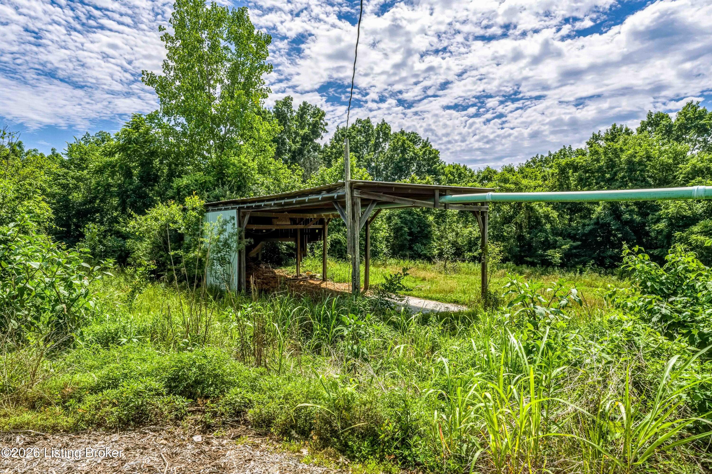 3085 W River Rd Property Photo 39