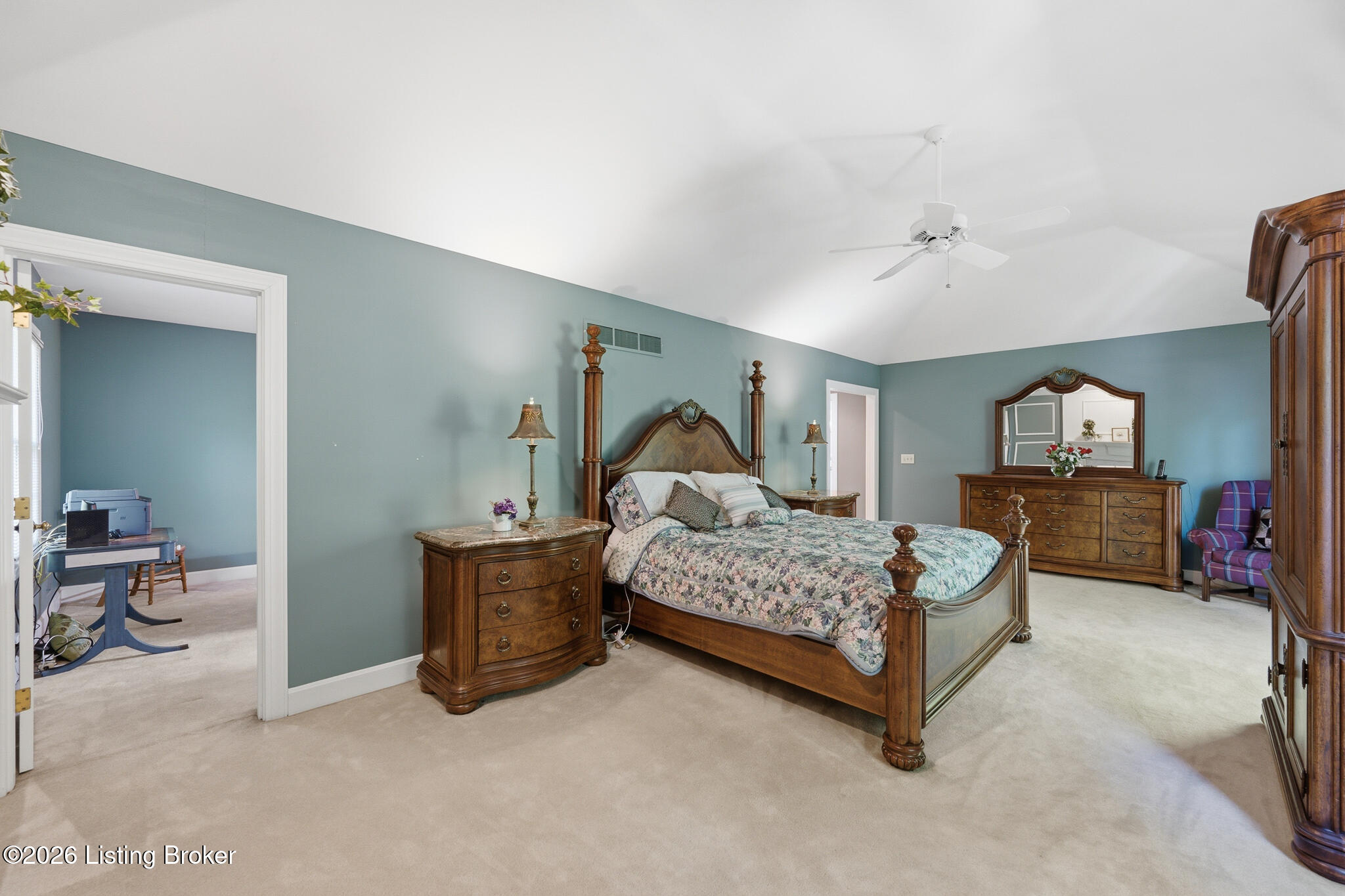 430 Blankenbaker Ln Property Photo 29