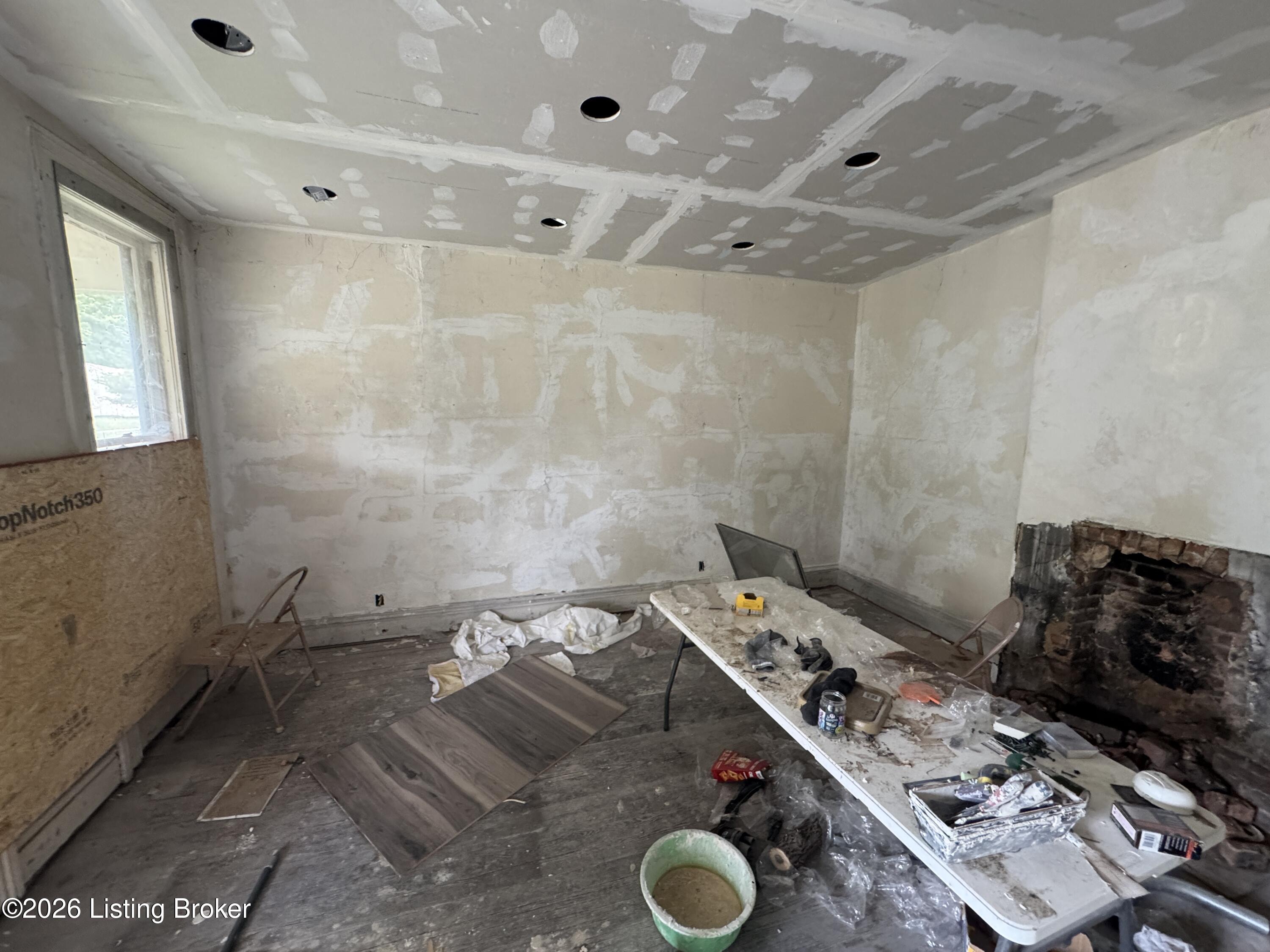 2423 Cedar St Property Photo 14