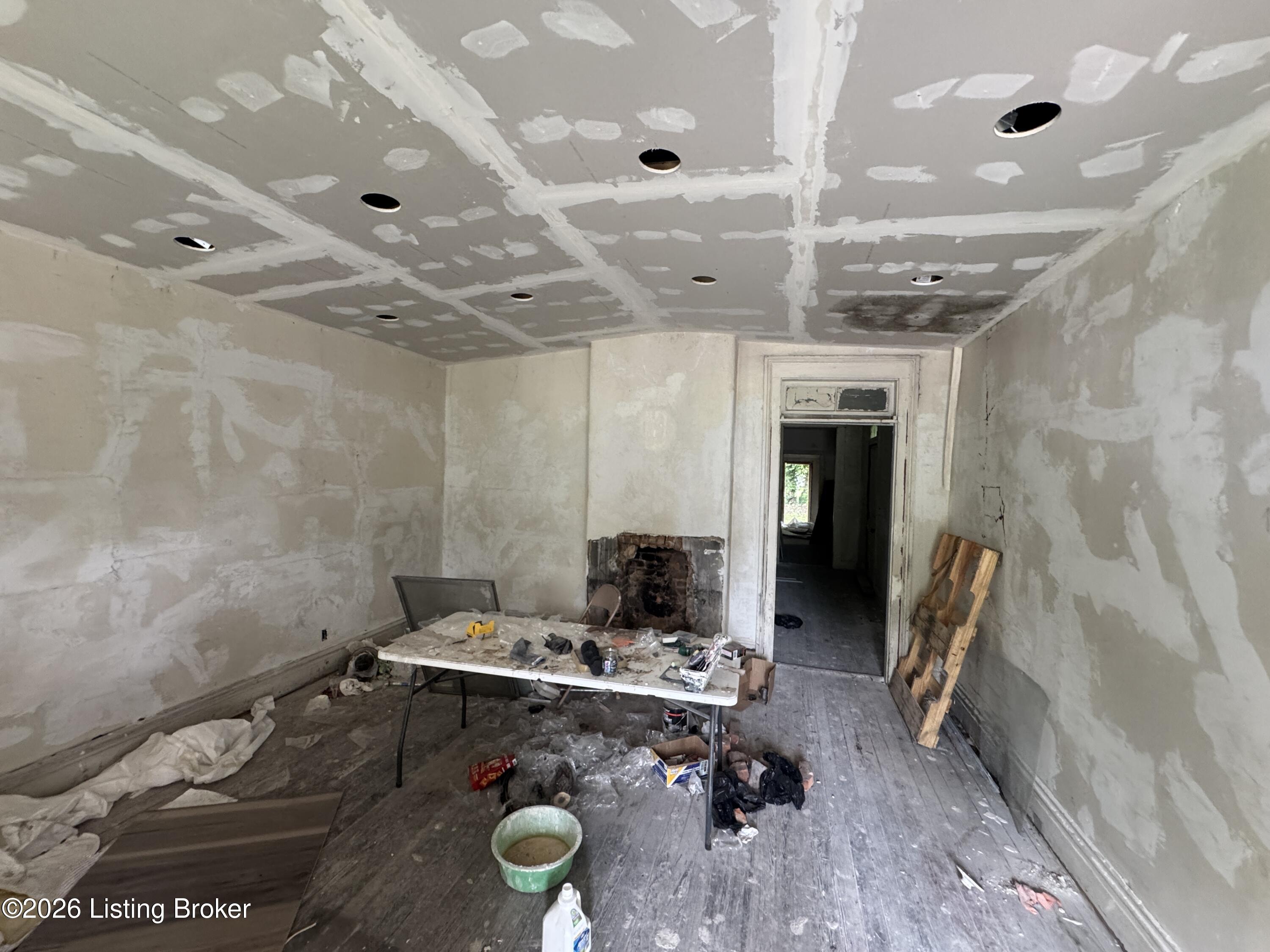 2423 Cedar St Property Photo 15