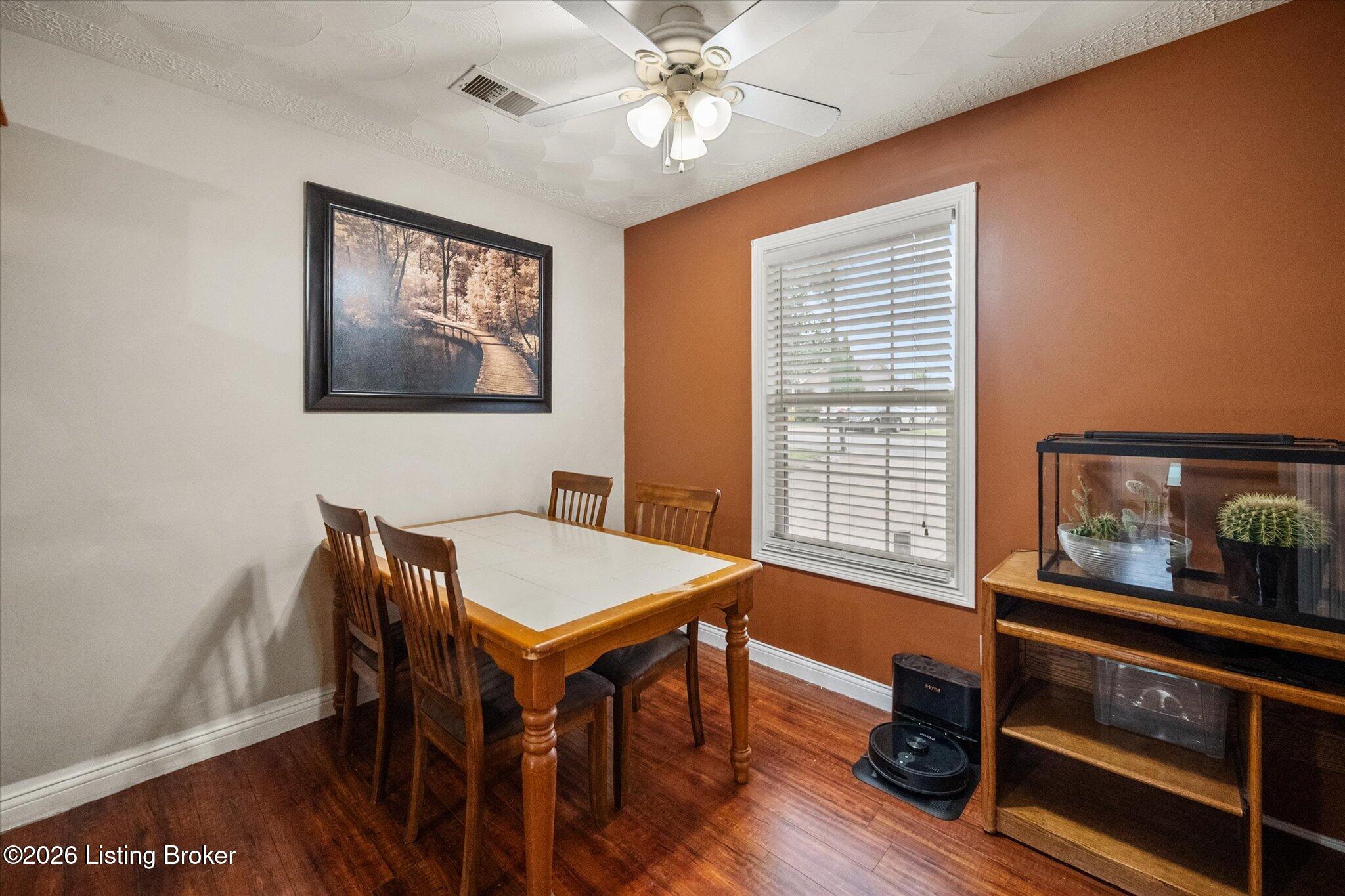 108 Kenton Dr Property Photo 11