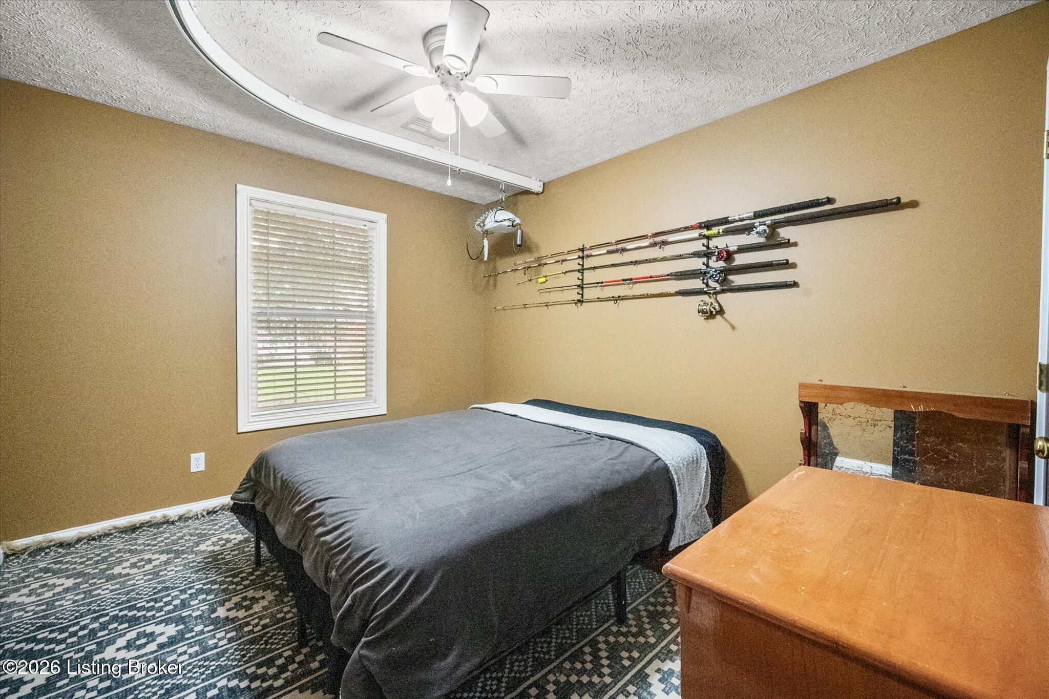 108 Kenton Dr Property Photo 22