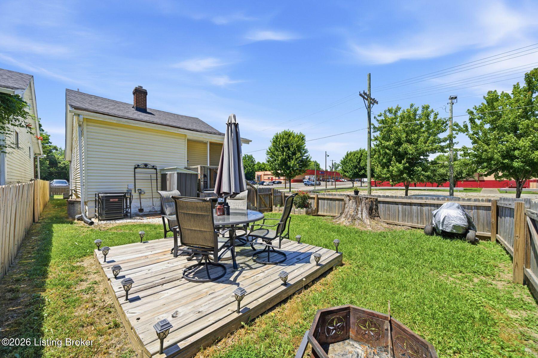 401 Amy Ave Property Photo 33