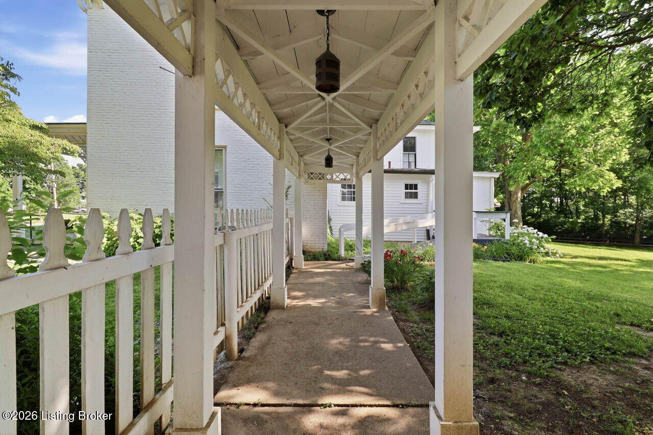 559 N Main St Property Photo 47