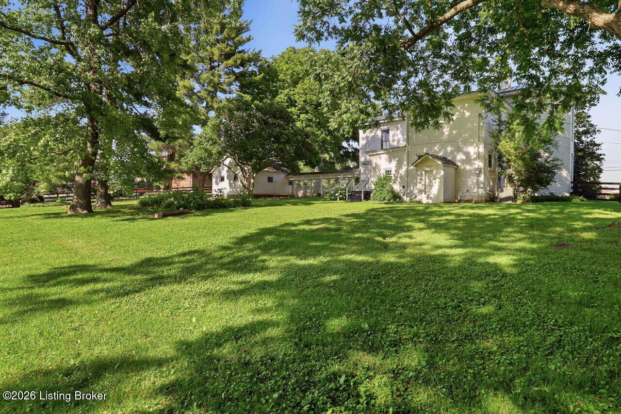 559 N Main St Property Photo 54