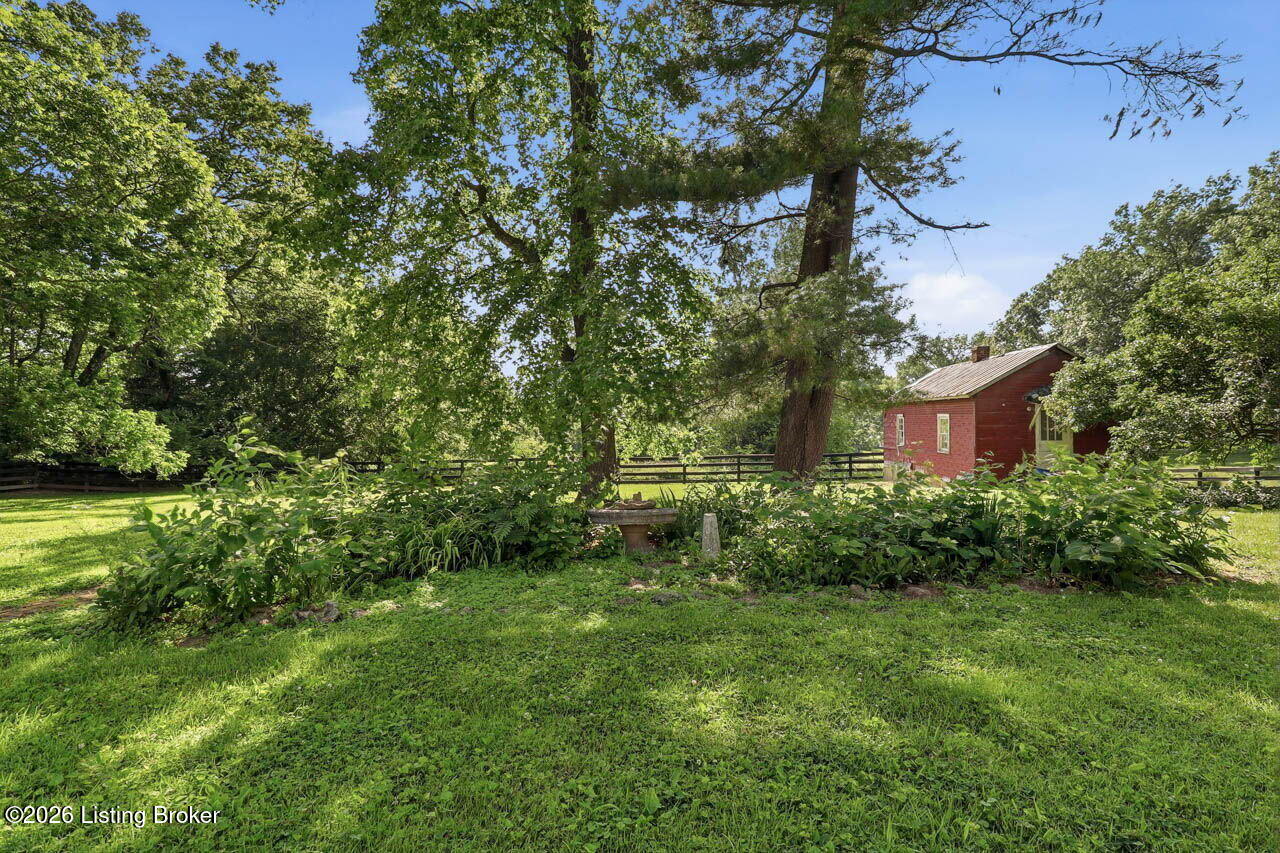559 N Main St Property Photo 58