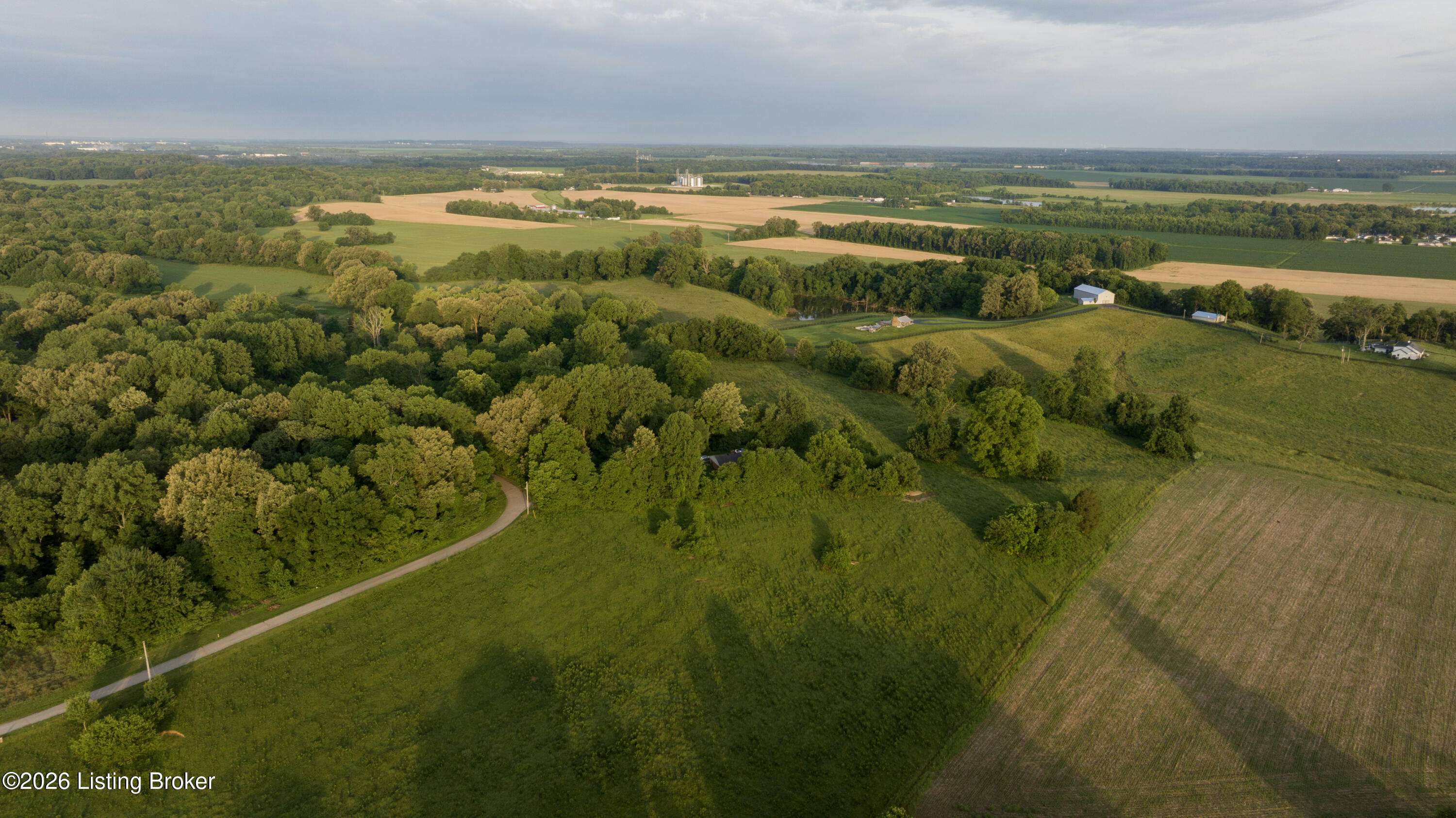 9471 Ky-405 Property Photo 6