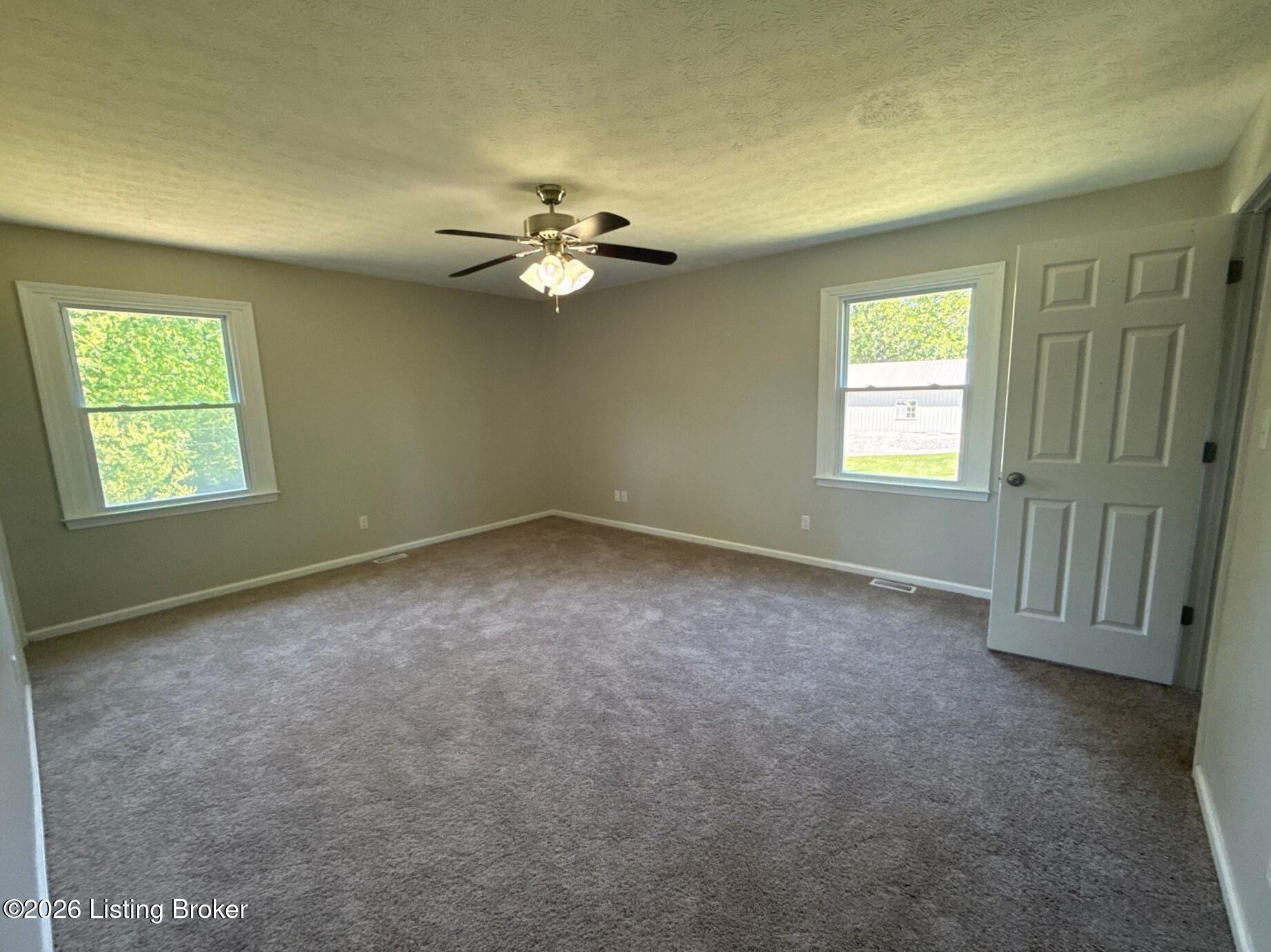 729 Hempridge Rd Property Photo 12