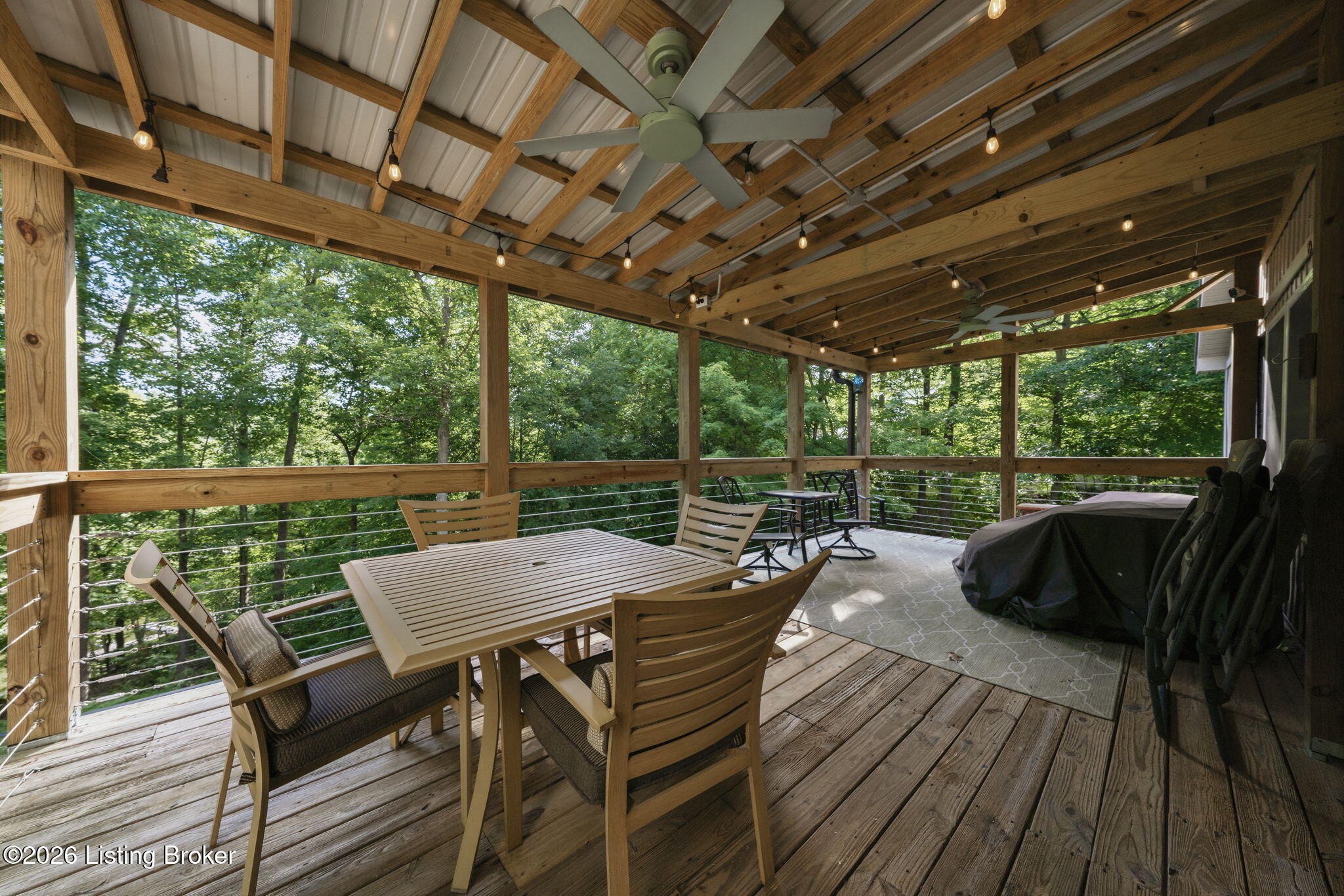 503 Michaels Cove Dr Property Photo 5