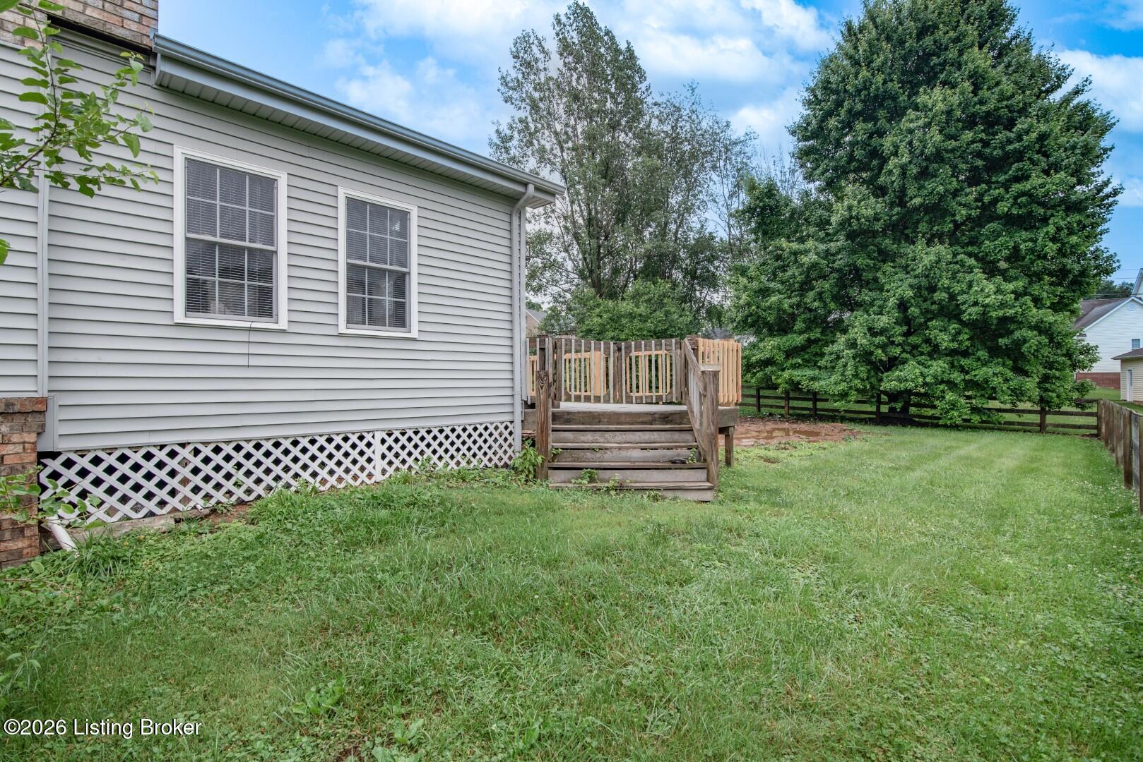 107 N Pointe Dr Property Photo 6