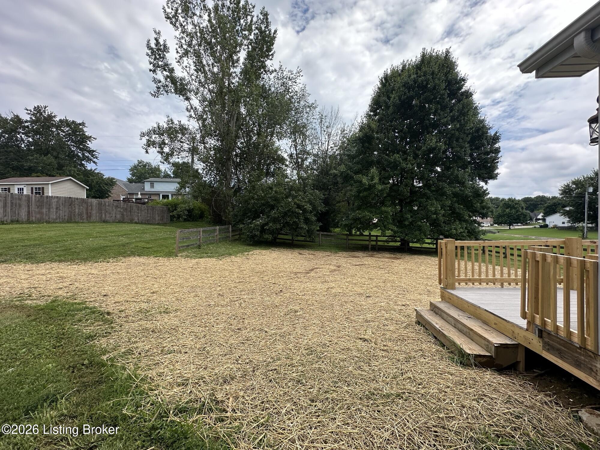 107 N Pointe Dr Property Photo 11