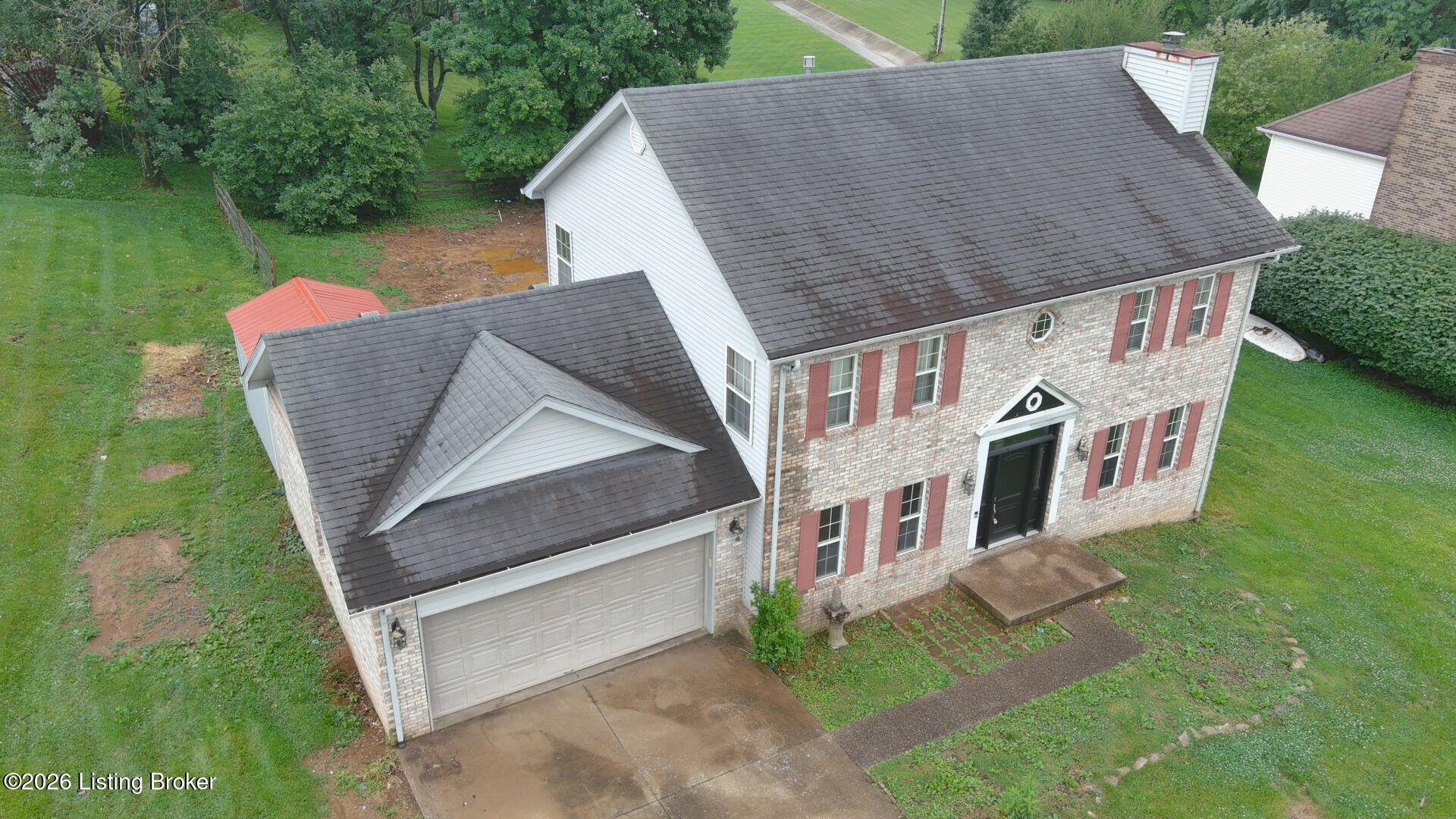107 N Pointe Dr Property Photo 16