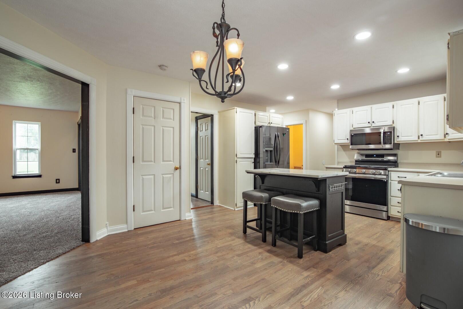 107 N Pointe Dr Property Photo 32