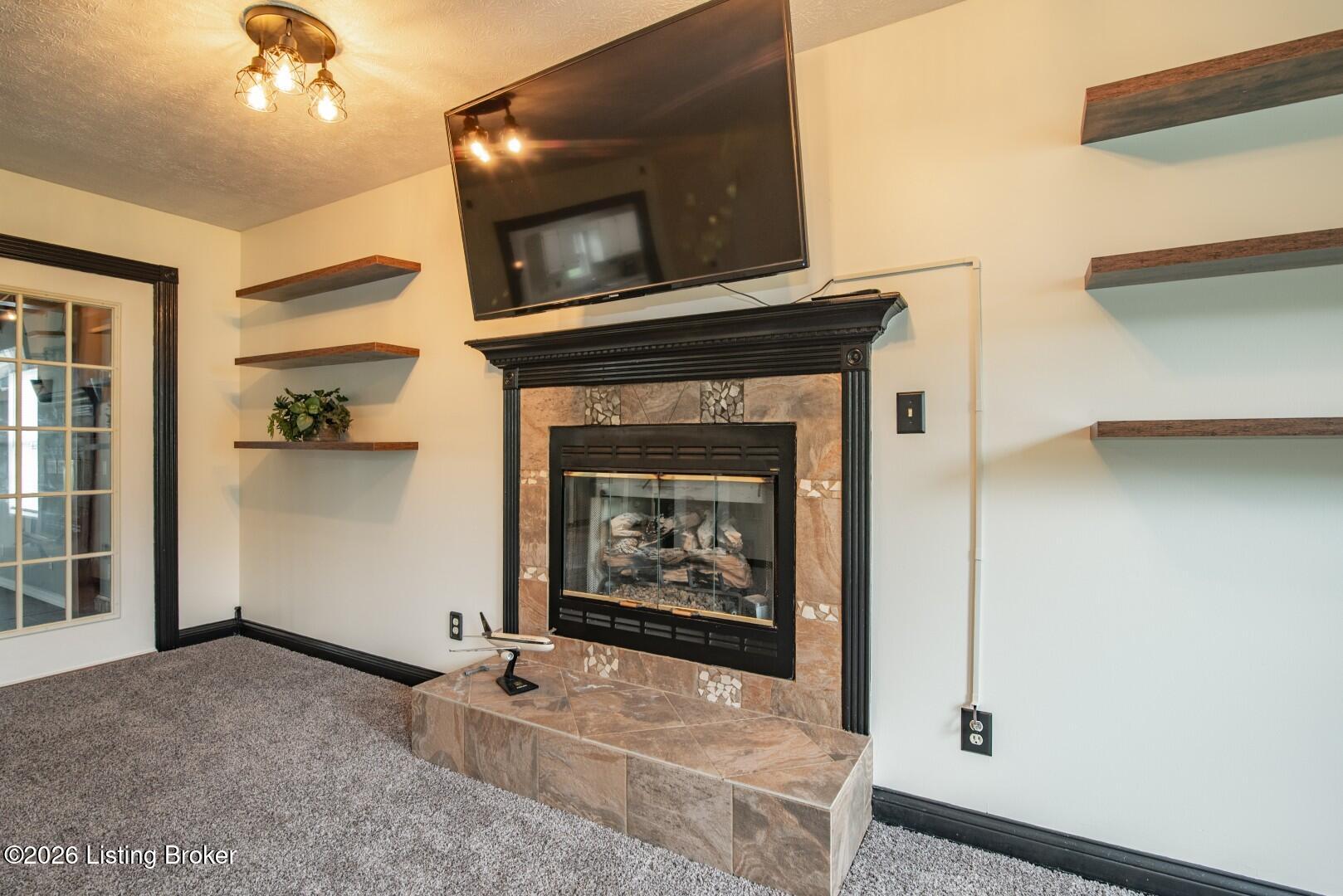 107 N Pointe Dr Property Photo 39