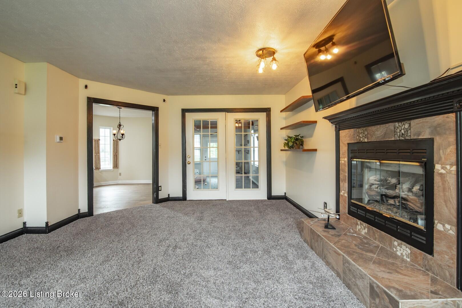 107 N Pointe Dr Property Photo 40