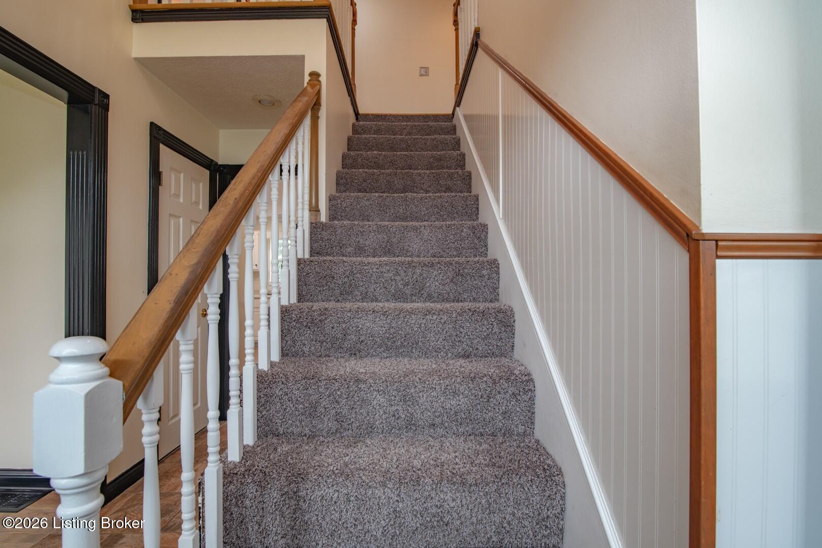 107 N Pointe Dr Property Photo 49
