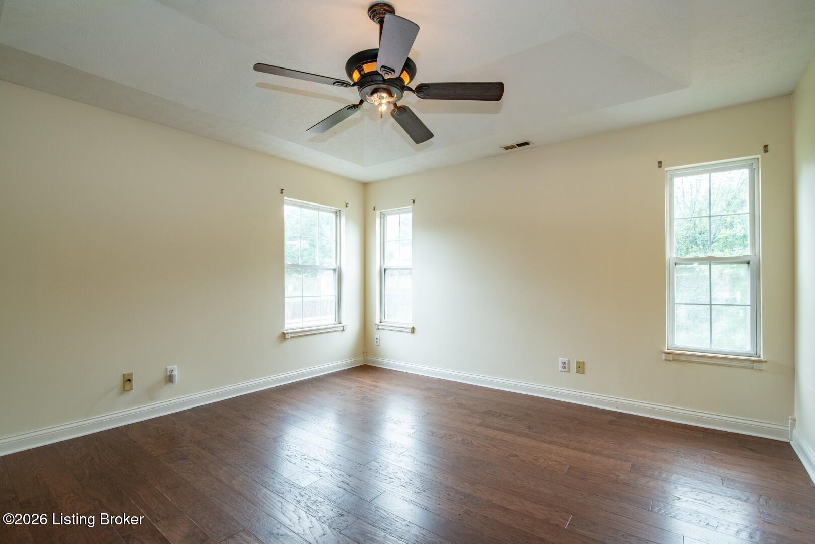 107 N Pointe Dr Property Photo 60