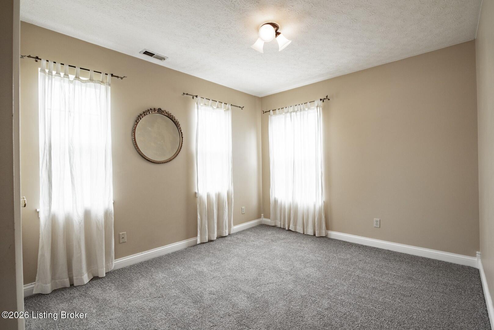 107 N Pointe Dr Property Photo 69