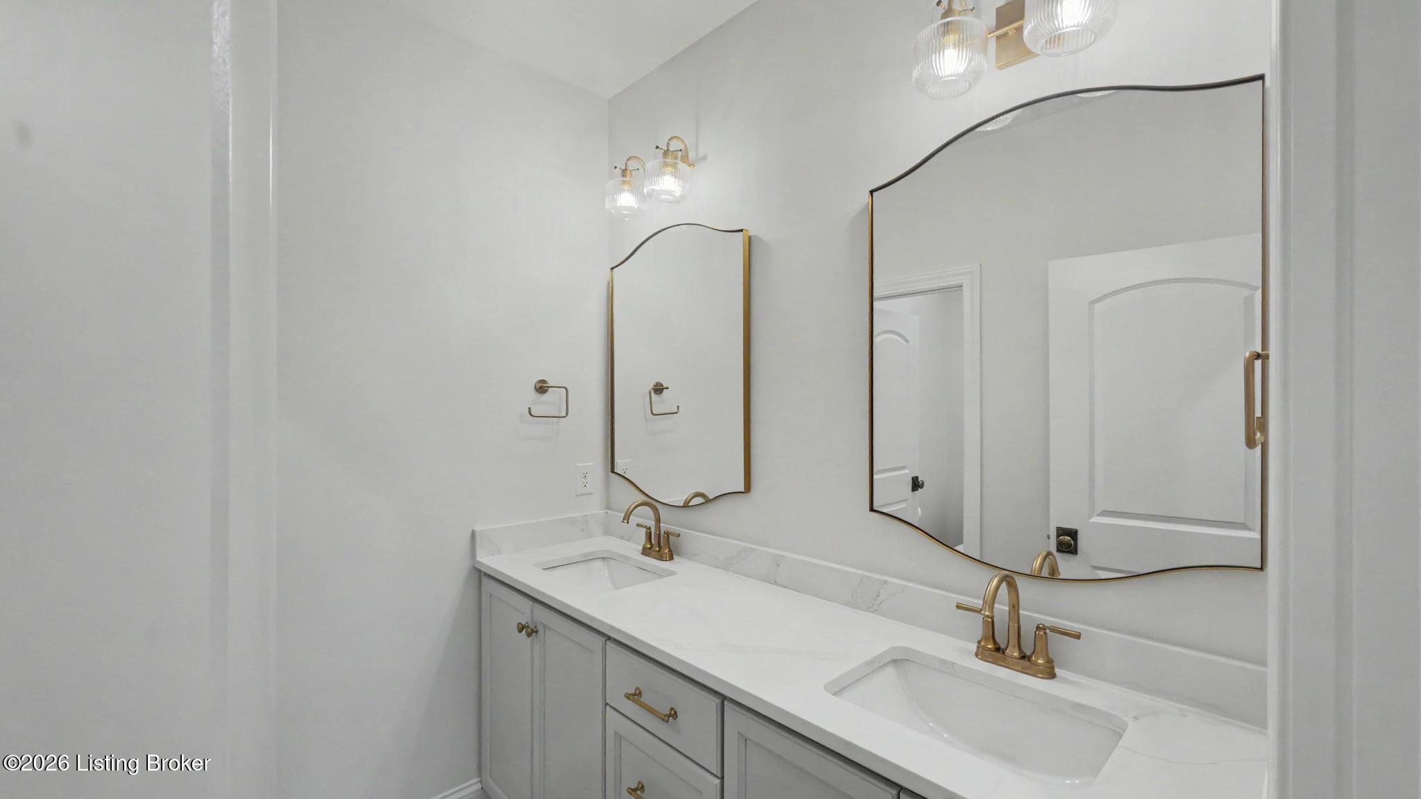 4005 Thomas Farm Dr Property Photo 39