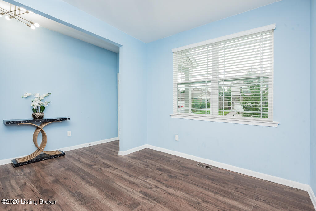 8016 Cedar Meadows Ln Property Photo 5