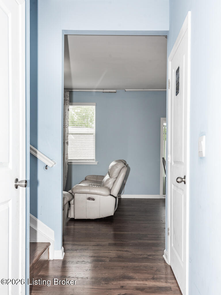 8016 Cedar Meadows Ln Property Photo 6