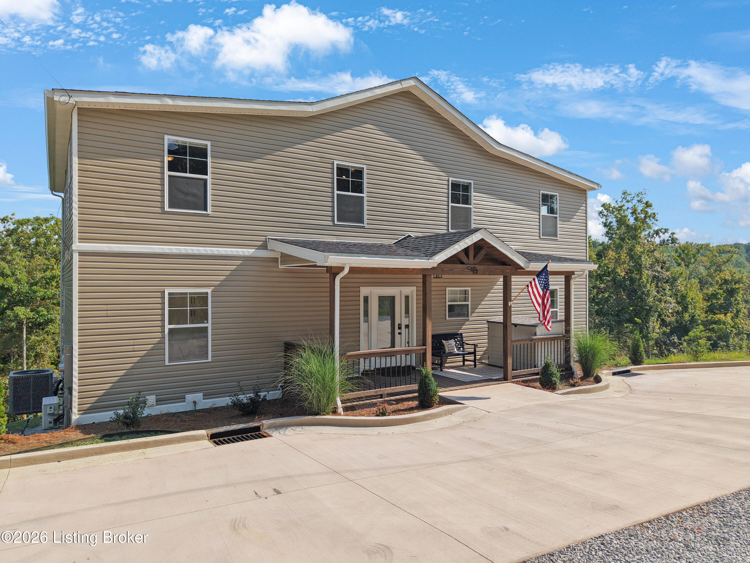 50 Clees Ln Property Photo 1