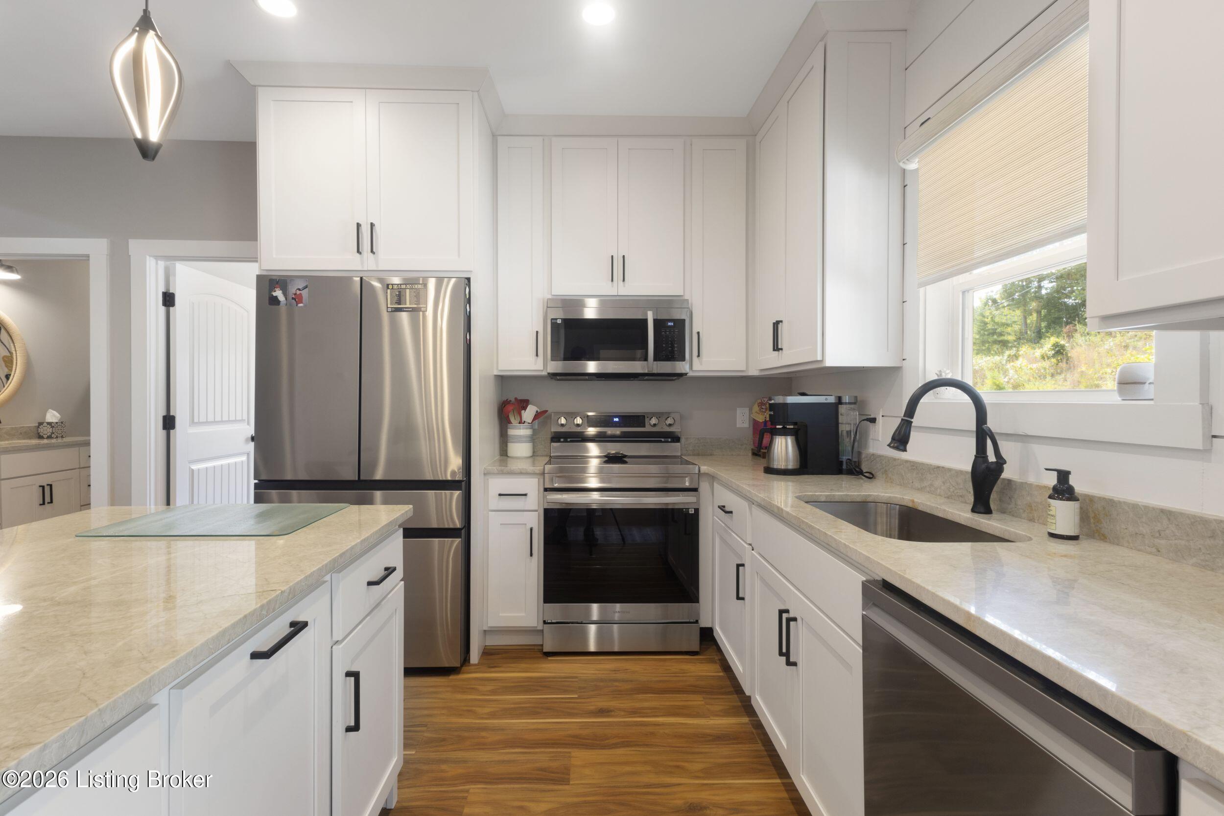 50 Clees Ln Property Photo 6