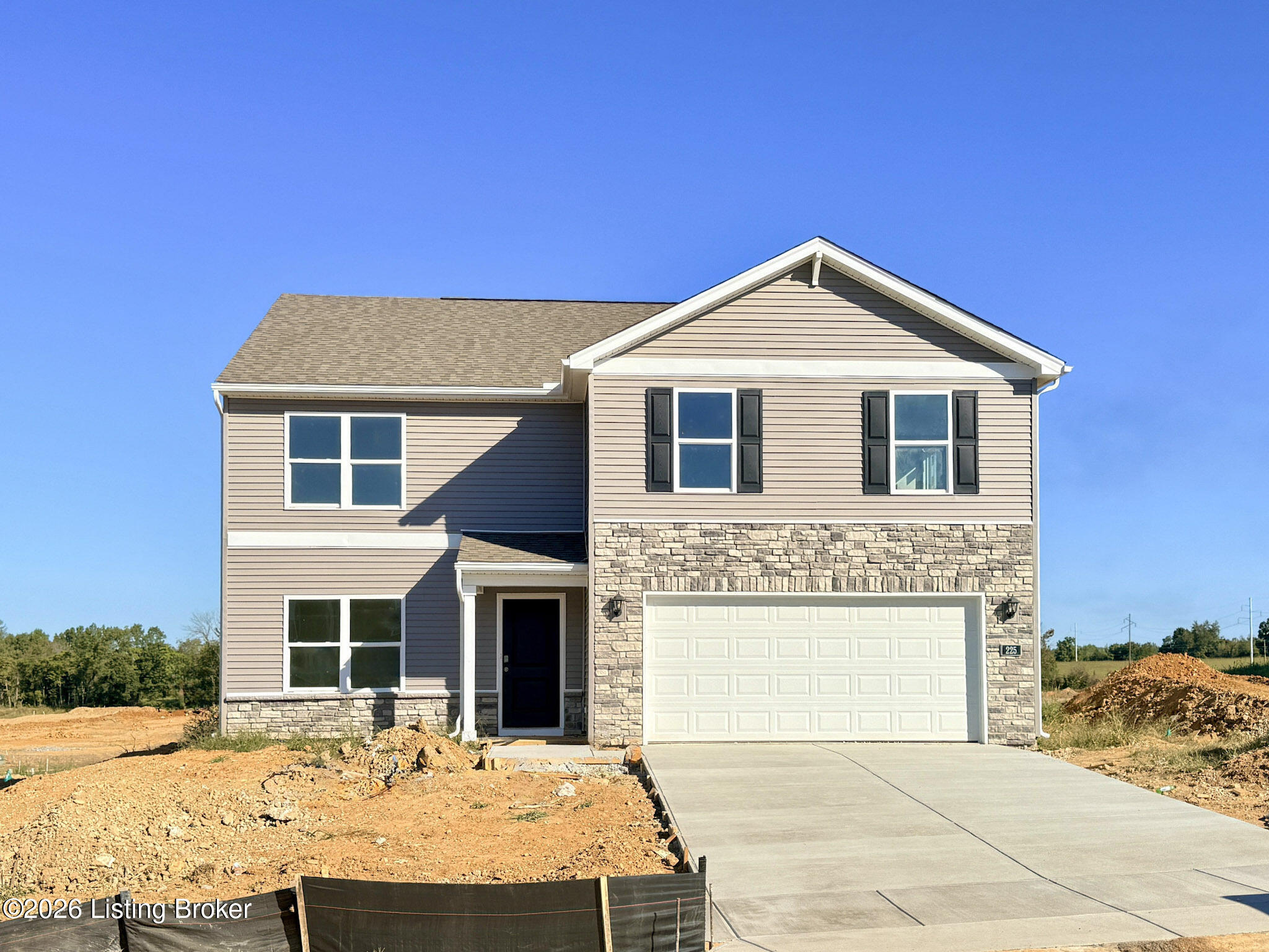 225 Saratoga Ln Property Photo 1