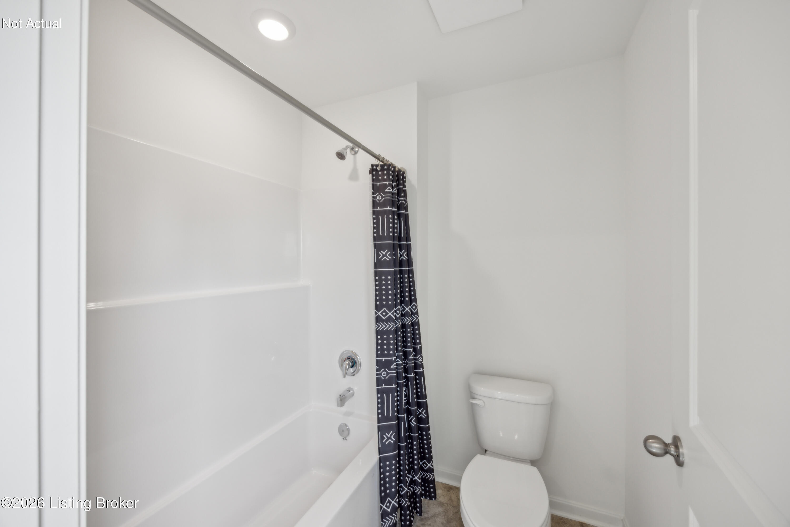225 Saratoga Ln Property Photo 21