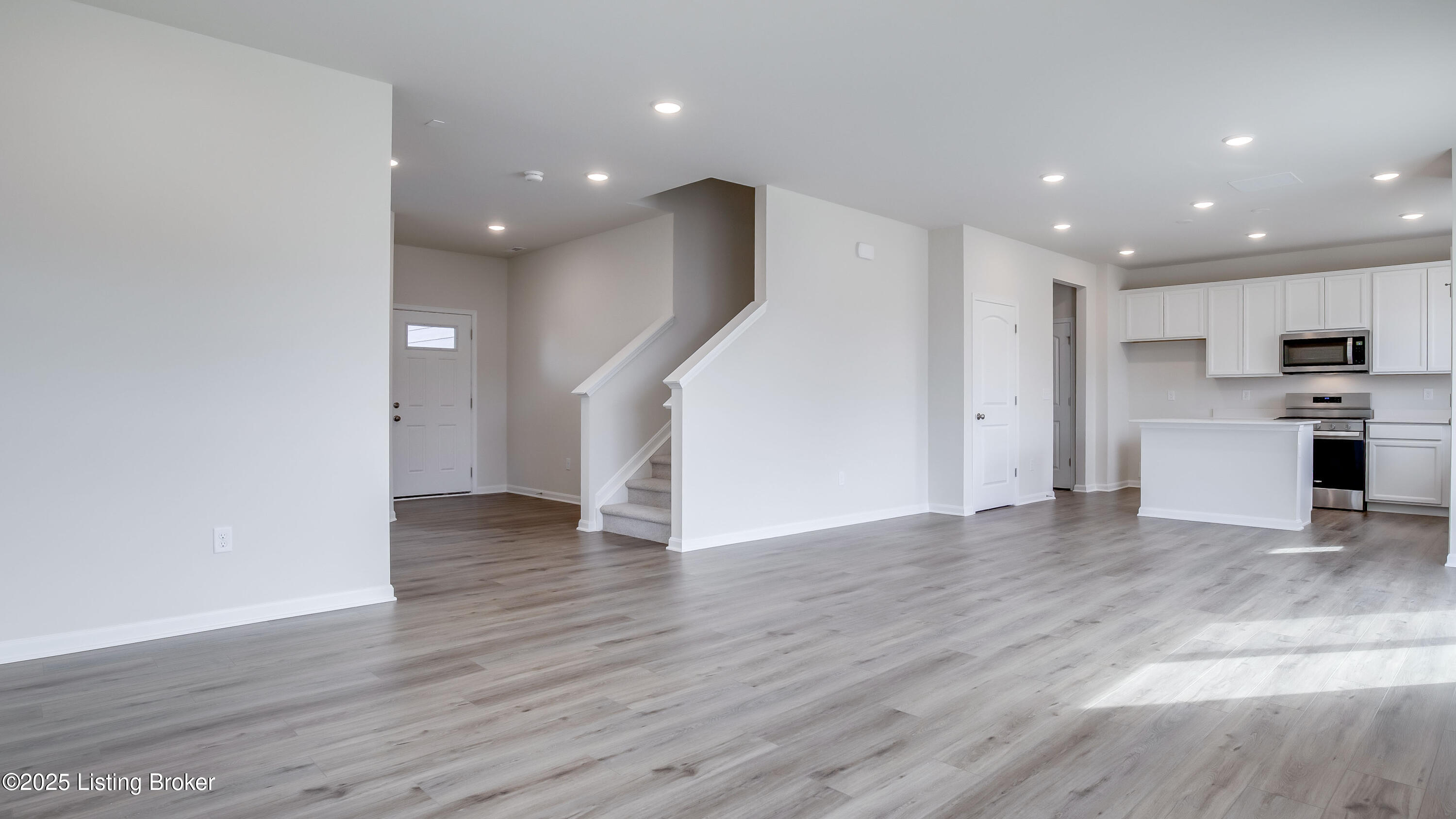 1850 Washington Blvd Property Photo 12