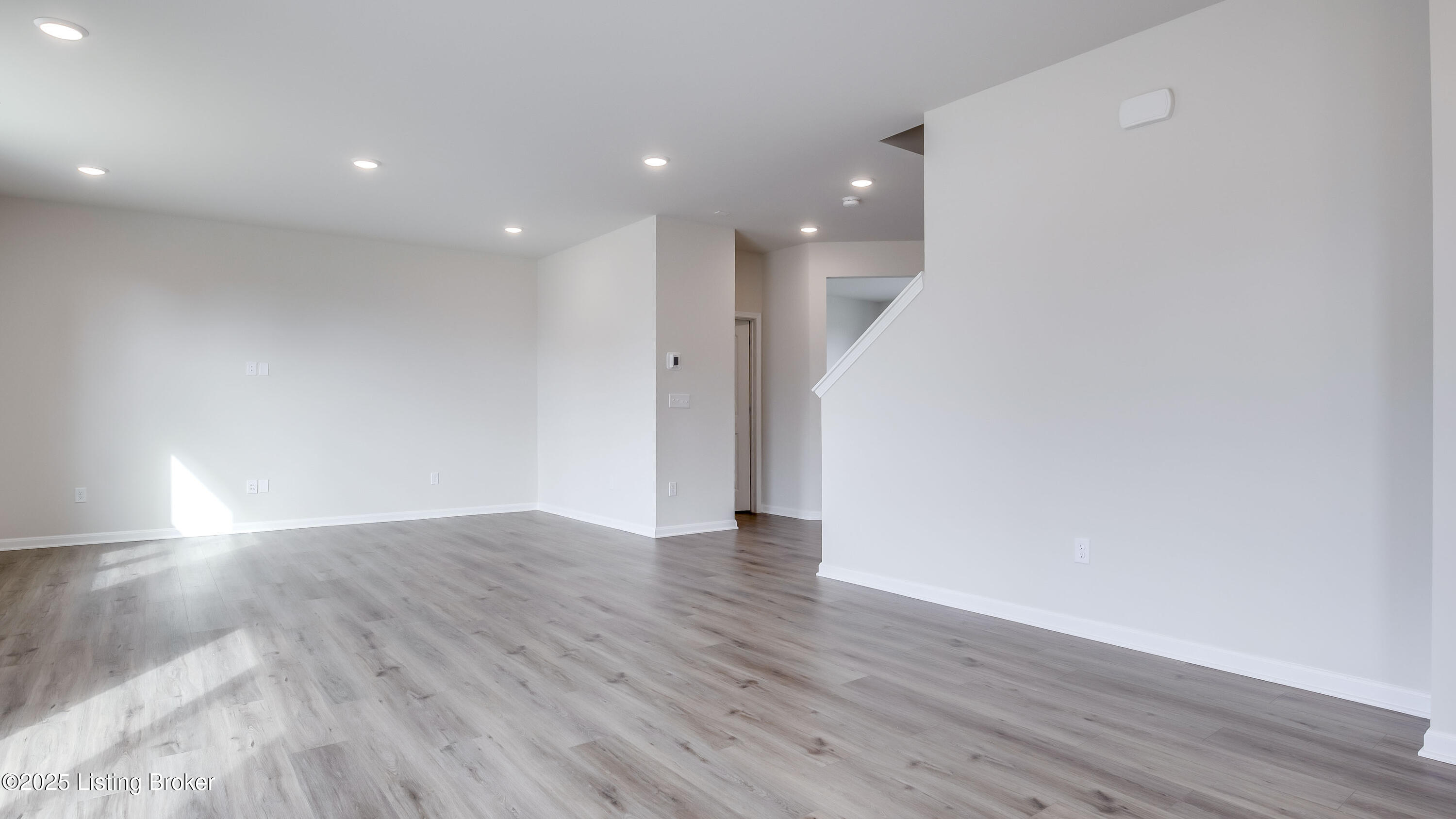 1850 Washington Blvd Property Photo 18