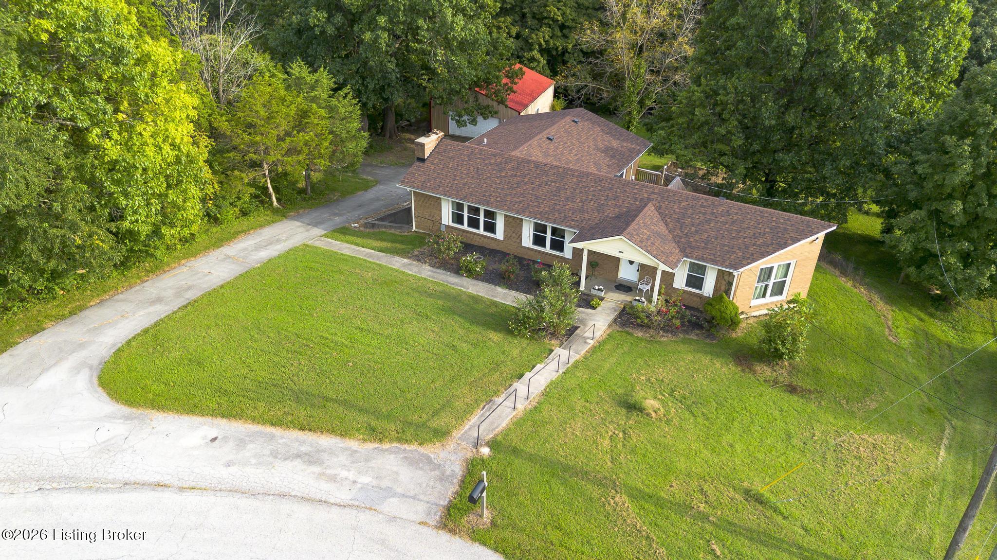 259 E Valleyview Dr Property Photo 4