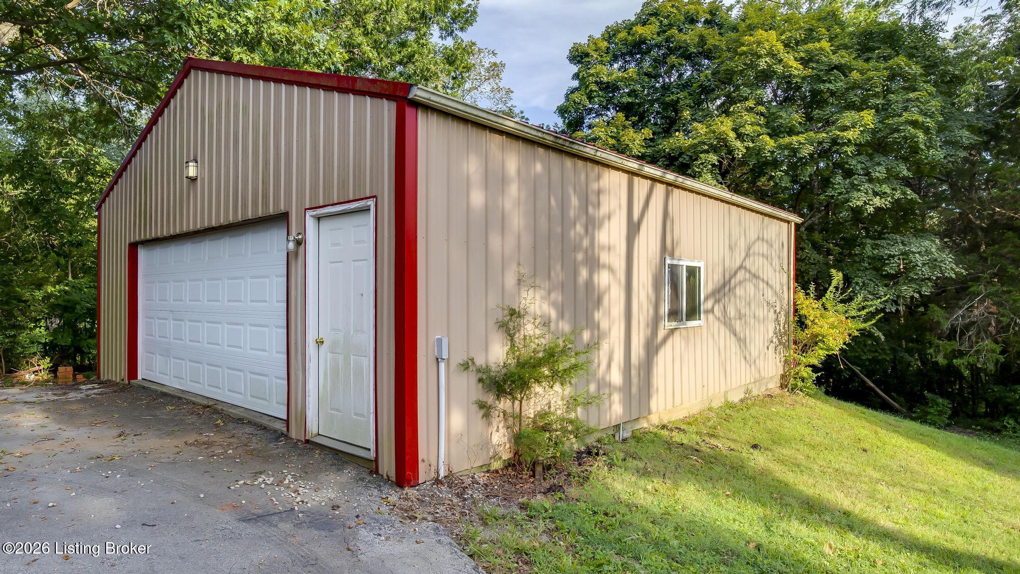 259 E Valleyview Dr Property Photo 42
