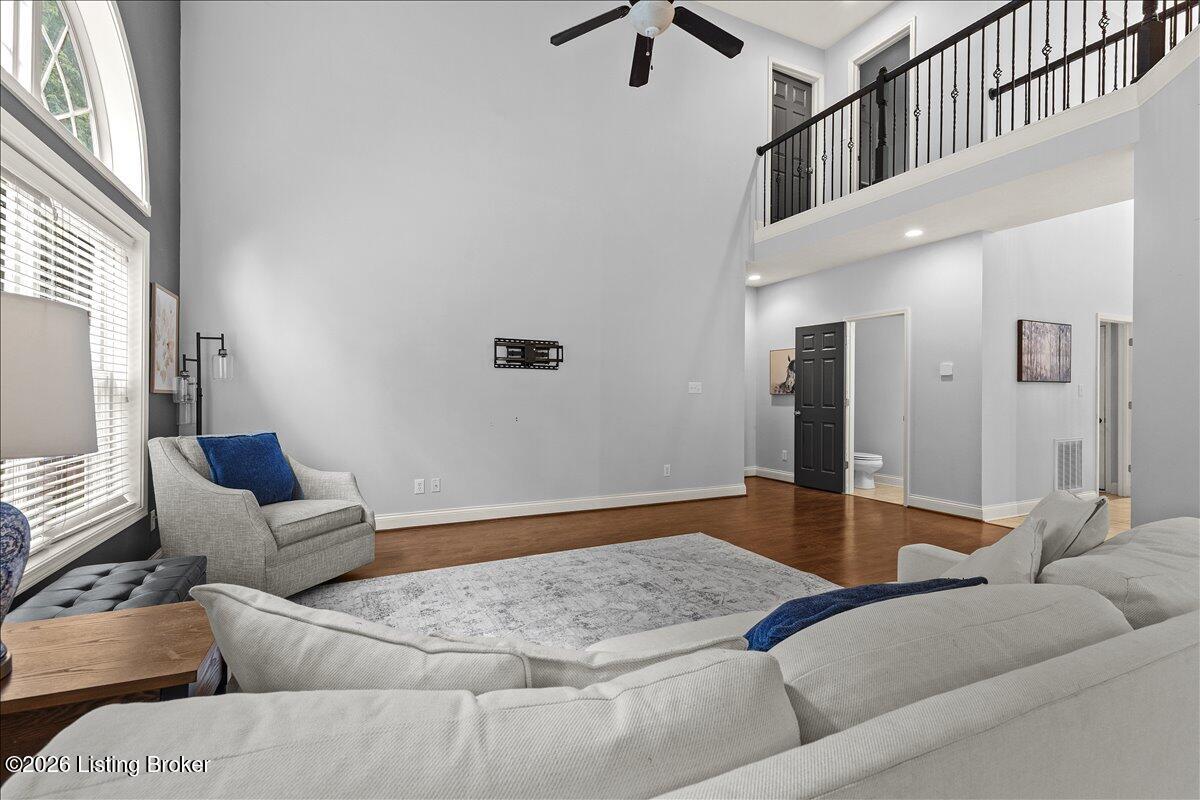 8003 Williamsgate Cir Property Photo 7