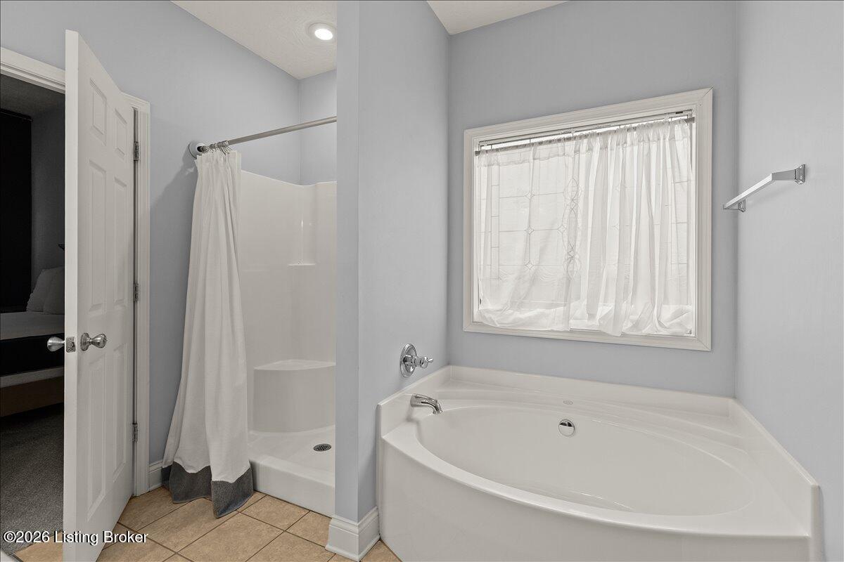 8003 Williamsgate Cir Property Photo 18