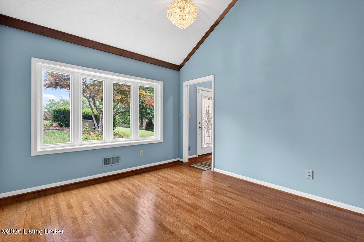 6813 Stone Hill Rd Property Photo 5