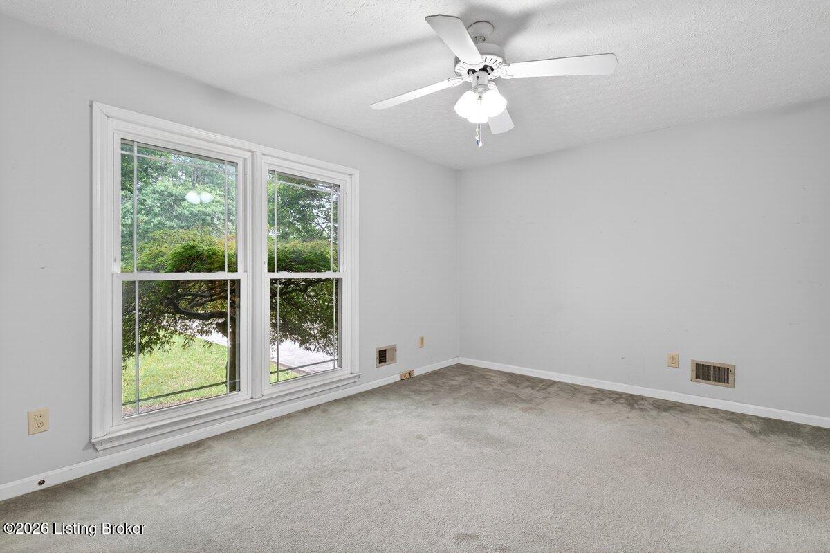6813 Stone Hill Rd Property Photo 15