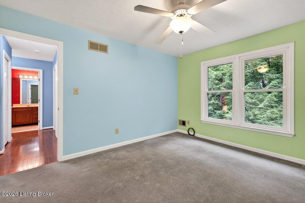 6813 Stone Hill Rd Property Photo 17