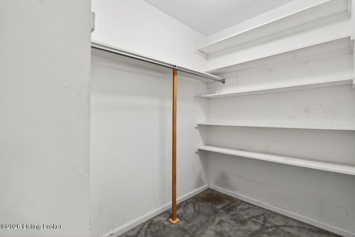 6813 Stone Hill Rd Property Photo 18