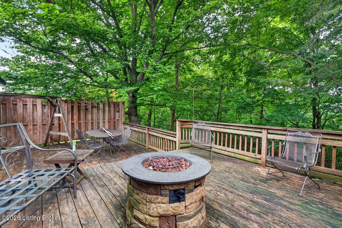6813 Stone Hill Rd Property Photo 37